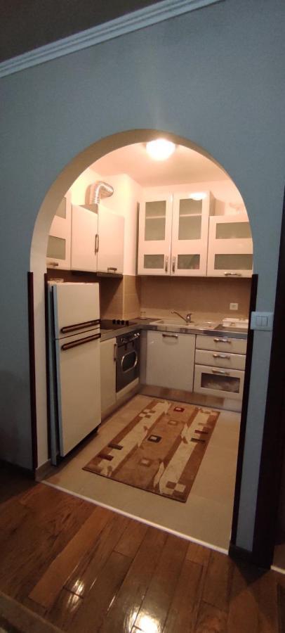 Apartman Tanya Apartment พอดโกริกา ภายนอก รูปภาพ