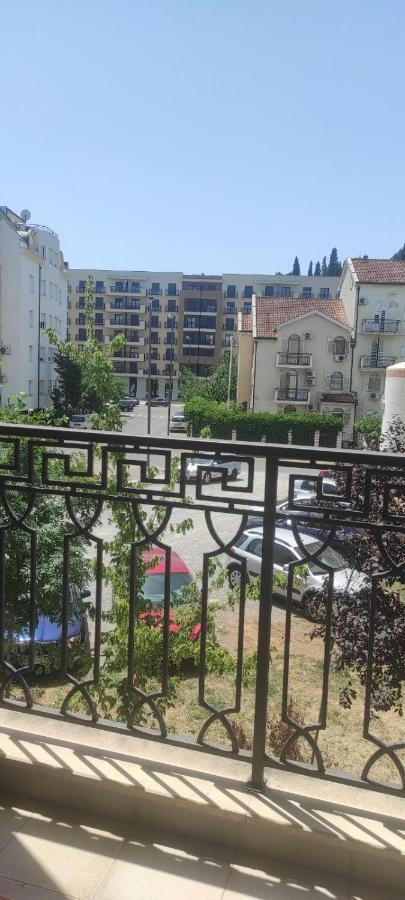 Apartman Tanya Apartment พอดโกริกา ภายนอก รูปภาพ
